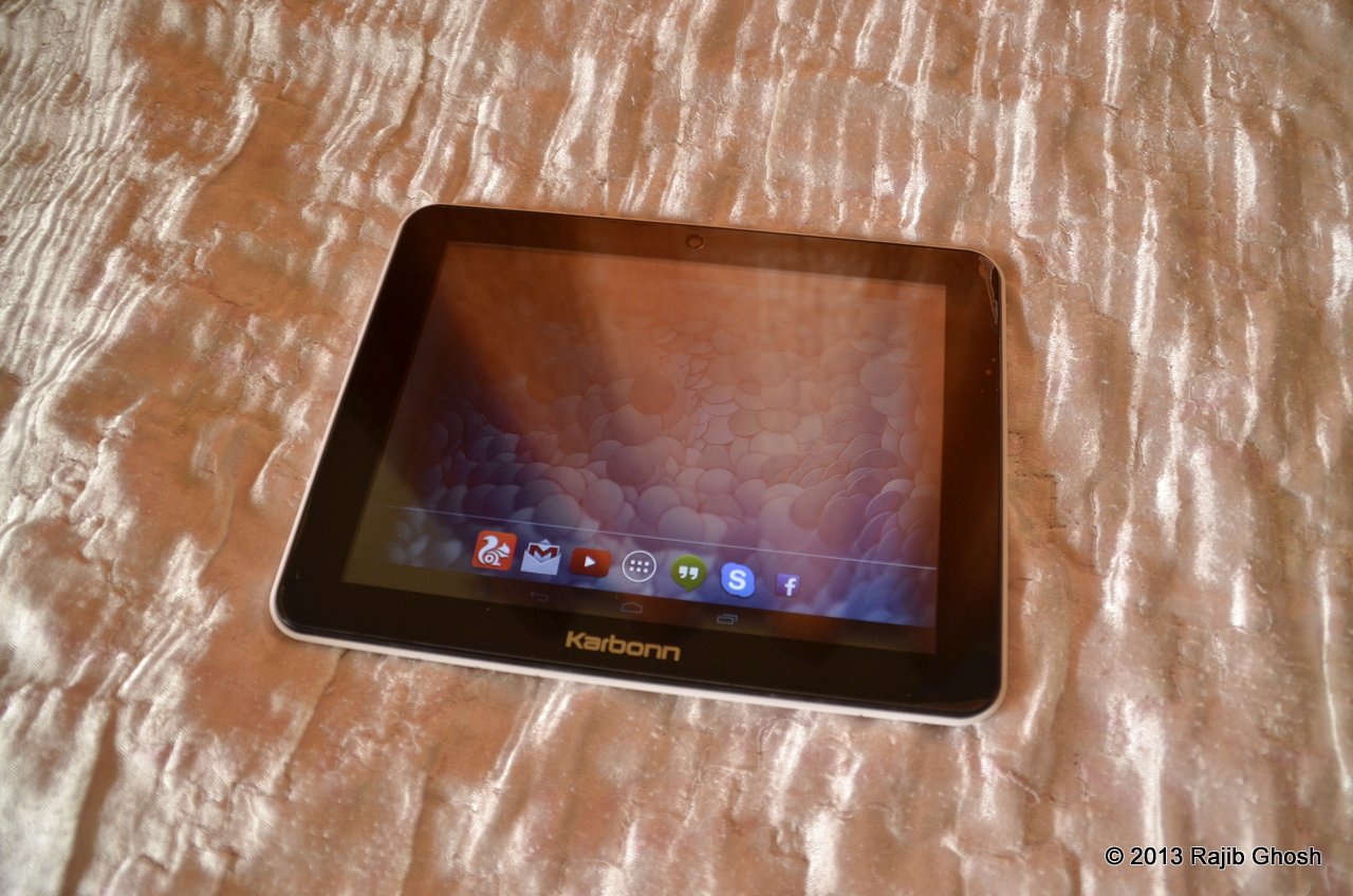 Front view of Karbonn Velox ST8 Tab